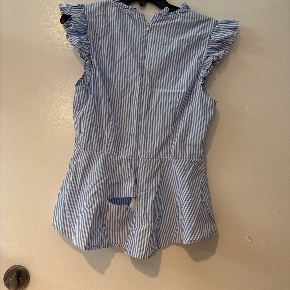 TOME 
Flutter Sleeve Top - Picture 6 of 7